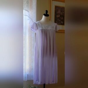 VTG Blair Lavender Nightgown Size Med